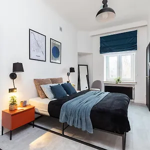 https://superapart-grochowska-326.warsawhotelspoland.com